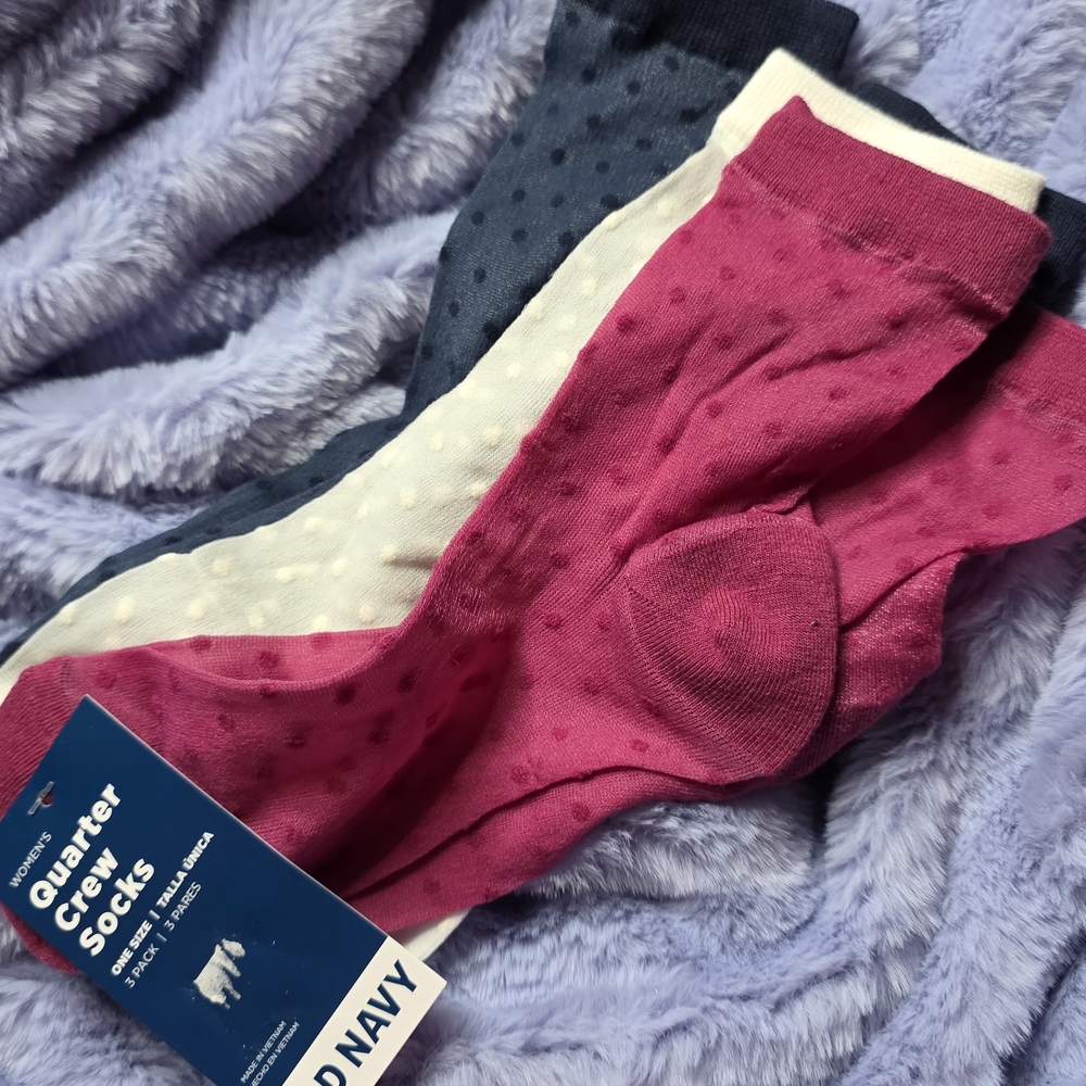 Old Navy Quarter Crew Socks - Magenta, White, and Blue 3 Pk